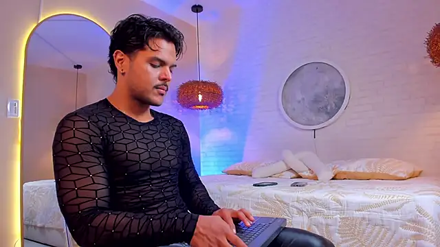 thiago mercer online show from November 4, 2025, 10:03 am