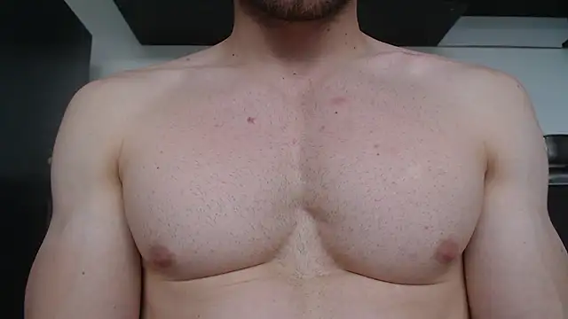 Snapshot of Rocky_Muscle chatting on December 13, 2025, 8:04 pm Rocky Muscle online show from December 13, 2025, 8:04 pm