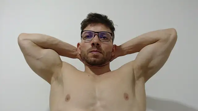 Snapshot of Rocky_Muscle chatting on March 18, 2026, 2:31 pm Rocky Muscle online show from March 18, 2026, 2:31 pm