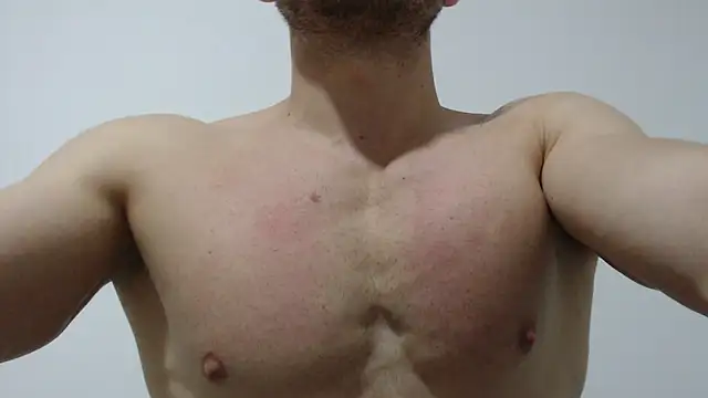 Snapshot of Rocky_Muscle chatting on March 31, 2026, 8:20 pm Rocky Muscle online show from March 31, 2026, 8:20 pm