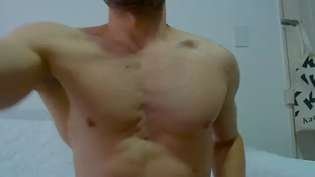 Snapshot of Rocky_Muscle chatting on May 1, 2026, 4:00 pm Rocky Muscle online show from May 1, 2026, 4:00 pm