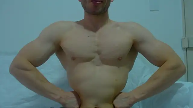 Snapshot of Rocky_Muscle chatting on May 4, 2026, 8:49 pm Rocky Muscle online show from May 4, 2026, 8:49 pm