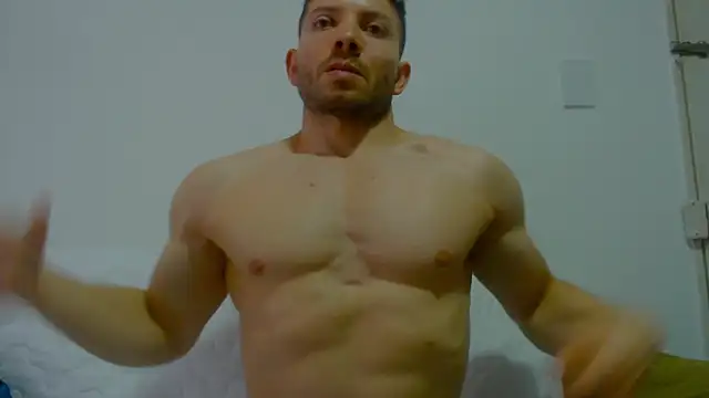 Snapshot of Rocky_Muscle chatting on May 8, 2026, 4:23 pm Rocky Muscle online show from May 8, 2026, 4:23 pm