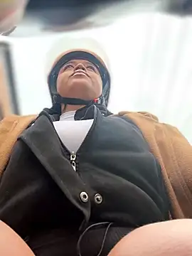 -Mia1 online show from March 24, 2026, 12:21 pm