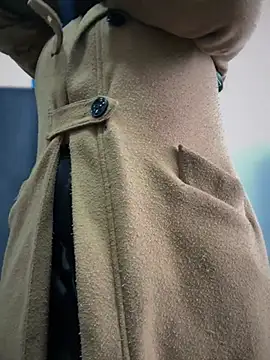 -Mia1 online show from April 13, 2026, 12:43 pm