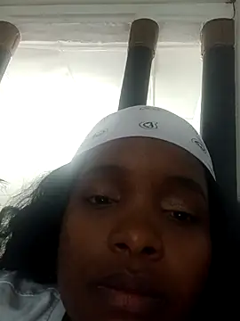 Snapshot of isabella_brown1 chatting on March 28, 2026, 3:28 am isabella brown1 online show from March 28, 2026, 3:28 am