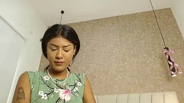 babilett online show from November 15, 2025, 11:40 am