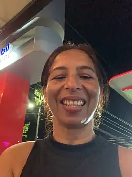 maleja23 online show from October 18, 2025, 12:57 am