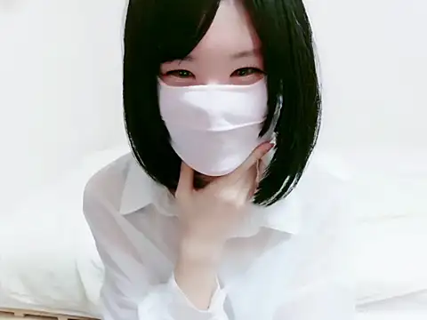 maika chan online show from November 29, 2025, 3:42 am