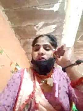 Snapshot of Nehaja33e chatting on November 24, 2025, 4:07 pm Nehaja33e online show from November 24, 2025, 4:07 pm