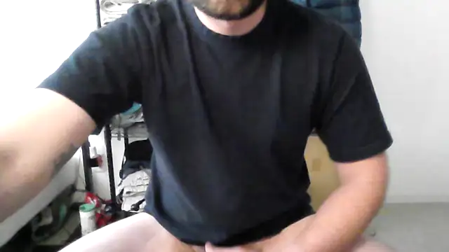 Snapshot of hornyjoe_xxx chatting on May 11, 2026, 8:31 am hornyjoe xxx online show from May 11, 2026, 8:31 am