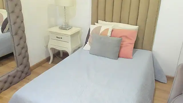 zusan king  online show from February 18, 2026, 3:35 am