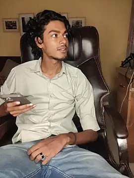 thecatfish online show from November 4, 2025, 9:36 pm