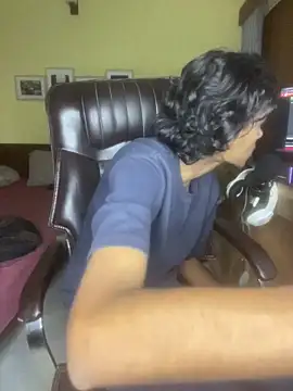 thecatfish online show from November 27, 2025, 4:42 pm