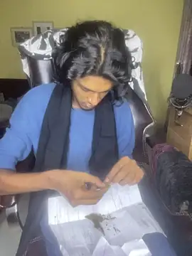 thecatfish online show from December 2, 2025, 10:05 pm