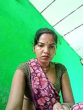 Snapshot of Seema_guptaji chatting on July 6, 2026, 8:33 am Seema guptaji online show from July 6, 2026, 8:33 am