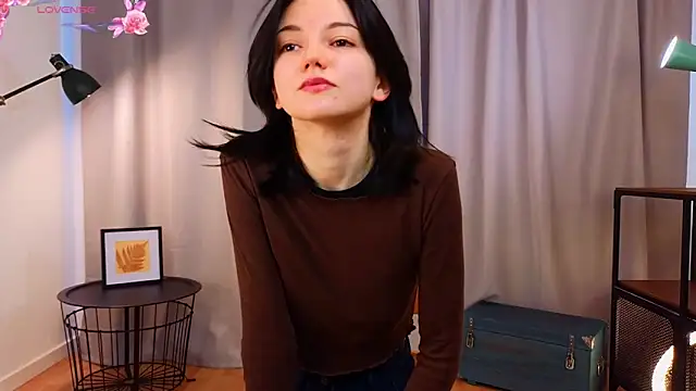 PamilaGrassle online show from September 17, 2025, 4:03 am