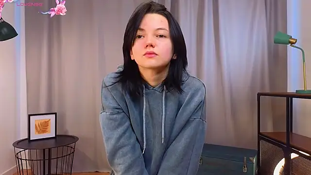 PamilaGrassle online show from September 30, 2025, 4:06 am