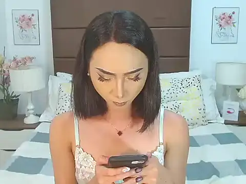 Snapshot of BlaireWilzon chatting on June 7, 2026, 11:03 am BlaireWilzon online show from June 7, 2026, 11:03 am