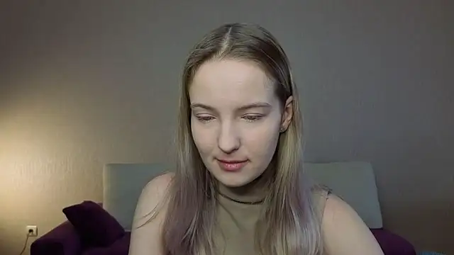 Snapshot of HongTomczak chatting on April 30, 2026, 7:36 am HongTomczak online show from April 30, 2026, 7:36 am