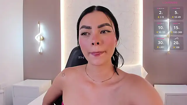 Snapshot of emily_tolson chatting on December 13, 2025, 7:53 pm emily tolson online show from December 13, 2025, 7:53 pm