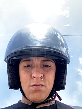 Snapshot of Jrivera22 chatting on November 10, 2025, 5:23 pm Jrivera22 online show from November 10, 2025, 5:23 pm