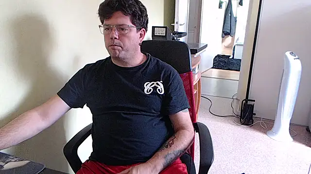 blueandwhite1 online show from September 10, 2025, 7:30 am