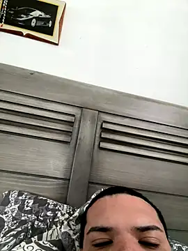 Snapshot of YadielPublic chatting on September 20, 2025, 4:41 pm YadielPublic online show from September 20, 2025, 4:41 pm