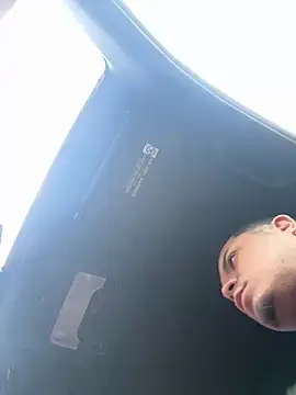 Snapshot of YadielPublic chatting on March 4, 2026, 5:41 pm YadielPublic online show from March 4, 2026, 5:41 pm