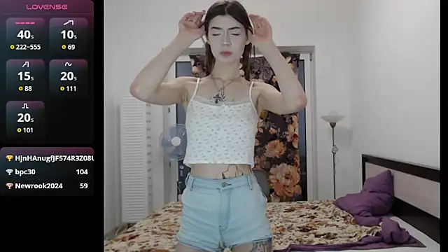 shadowraze228 online show from November 16, 2025, 7:52 pm