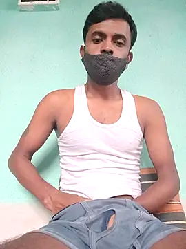 Snapshot of ShinuRoy chatting on October 11, 2025, 12:43 am ShinuRoy online show from October 11, 2025, 12:43 am