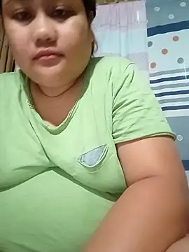 Snapshot of Weng_31 chatting on February 7, 2026, 12:14 am Weng 31 online show from February 7, 2026, 12:14 am