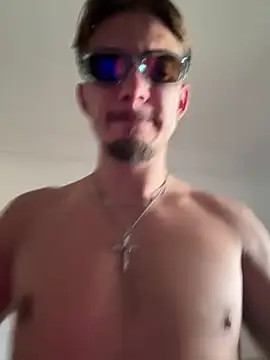 Snapshot of AndrewAndrew997 chatting on September 28, 2025, 7:47 am AndrewAndrew997 online show from September 28, 2025, 7:47 am