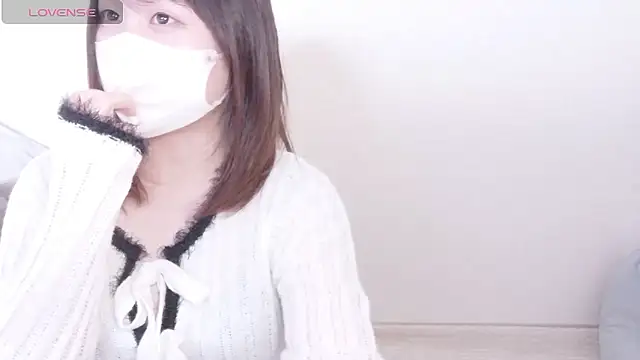 Snapshot of mi__san chatting on April 17, 2026, 10:40 am mi san online show from April 17, 2026, 10:40 am