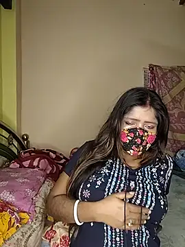 Snapshot of Love143A chatting on December 16, 2025, 12:32 pm Love143A online show from December 16, 2025, 12:32 pm