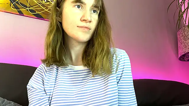 velina   online show from September 14, 2025, 5:56 pm