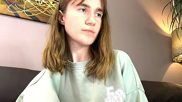 velina   online show from September 30, 2025, 7:52 pm