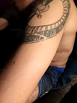 Snapshot of Pistolon19 chatting on October 15, 2025, 1:50 am Pistolon19 online show from October 15, 2025, 1:50 am