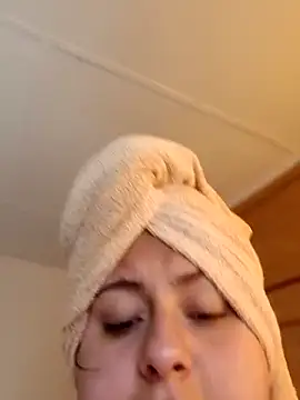 tudiablitalitabellaaa online show from April 5, 2026, 7:44 pm