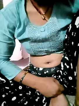 Hot tin74 online show from February 2, 2026, 6:39 pm