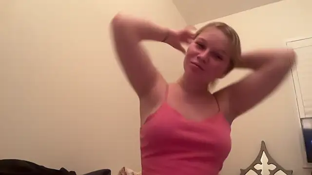 xoxokayy18 online show from October 23, 2025, 5:51 am