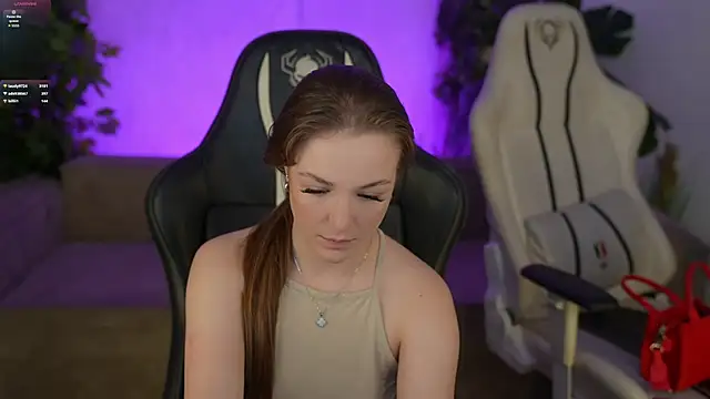 Ella 054 online show from November 12, 2025, 7:24 pm