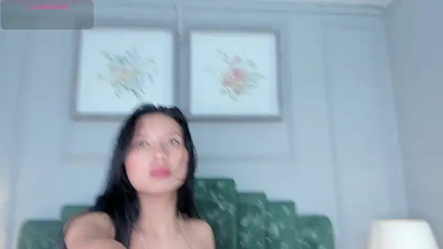 Snapshot of lux_bitchx chatting on June 4, 2026, 4:29 am lux bitchx online show from June 4, 2026, 4:29 am