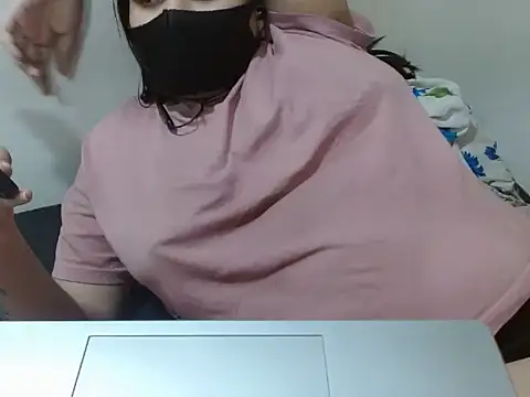 Nataliya Singh online show from April 15, 2026, 7:58 pm