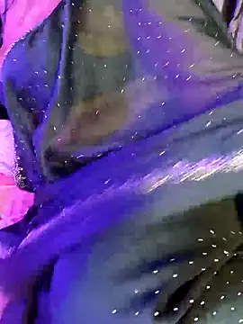 monaa-darling online show from December 15, 2025, 3:05 pm