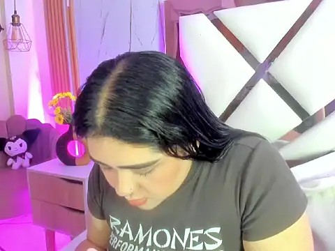 im bunny   online show from February 28, 2026, 11:55 am