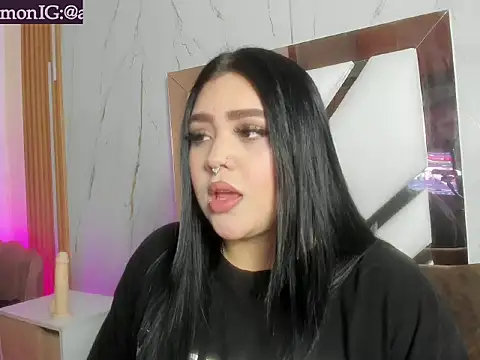 Snapshot of im_bunny__ chatting on May 18, 2026, 1:28 pm im bunny online show from May 18, 2026, 1:28 pm