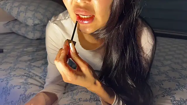 liuli flower online show from December 18, 2025, 3:40 pm