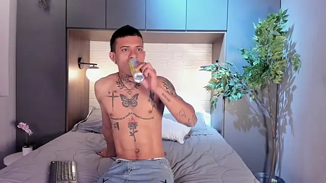 Snapshot of MrJustin_ chatting on September 11, 2025, 7:47 pm MrJustin online show from September 11, 2025, 7:47 pm