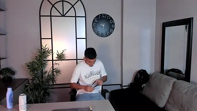 Snapshot of MrJustin_ chatting on October 10, 2025, 8:41 pm MrJustin online show from October 10, 2025, 8:41 pm